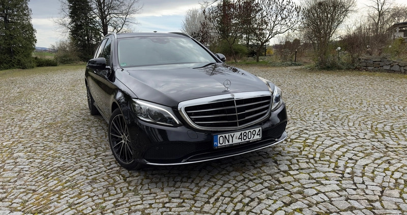 Mercedes-Benz Klasa C cena 123000 przebieg: 114000, rok produkcji 2019 z Krośniewice małe 137